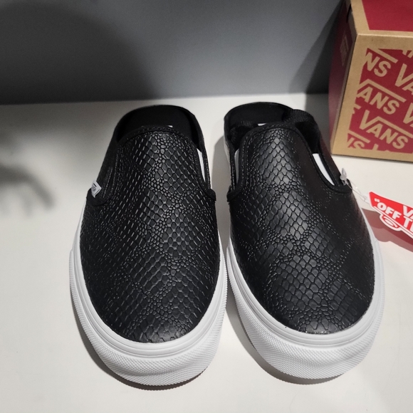 Leather  black and white Vans slip on - Picture 5 of 7